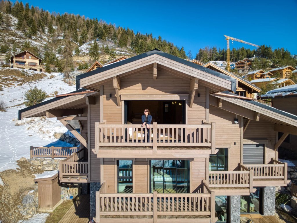 Spa et jacuzzi intérieur, chalet luxe Auron Alpes-Maritimes