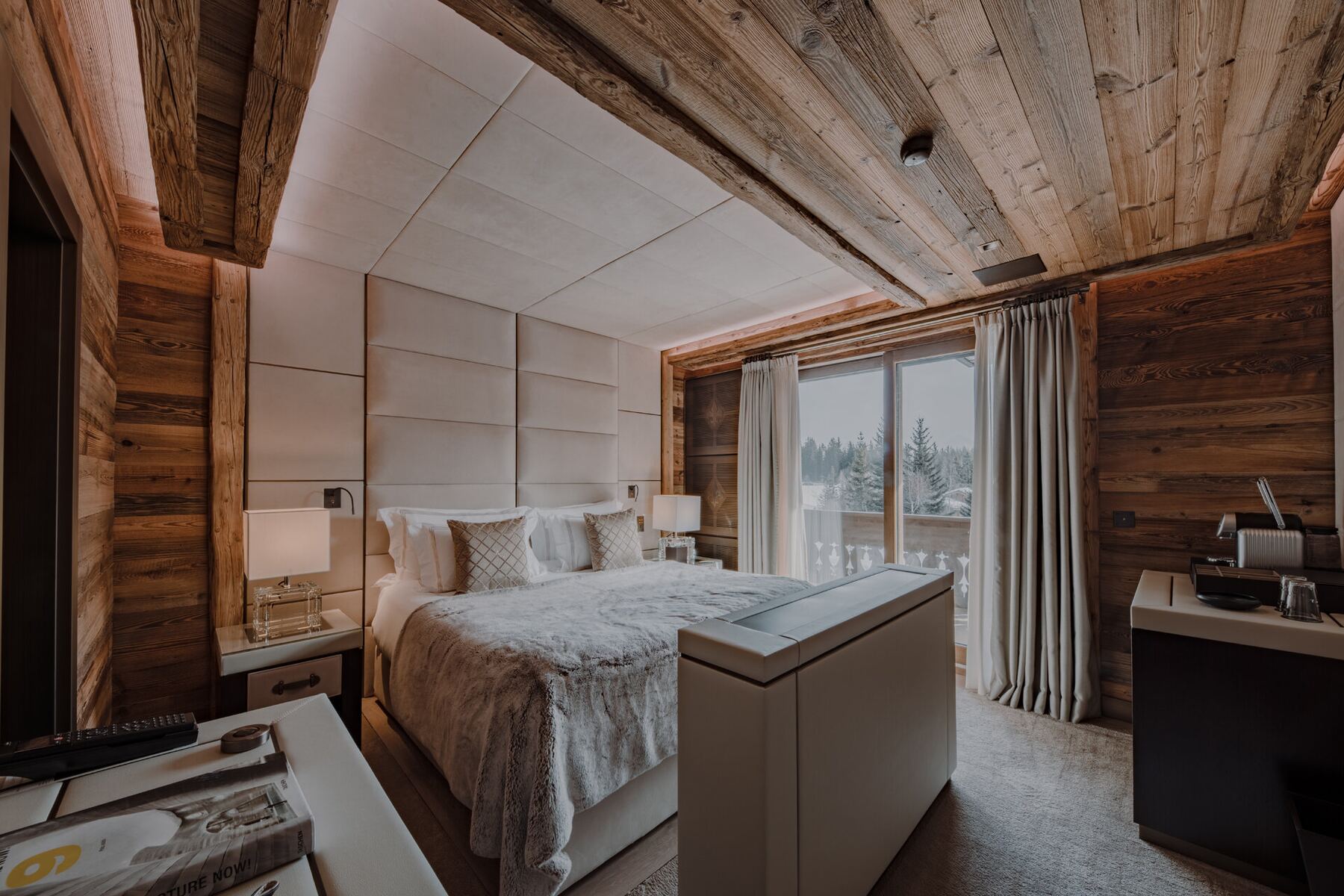 Suite parentale, chalet de luxe Crans-Montana