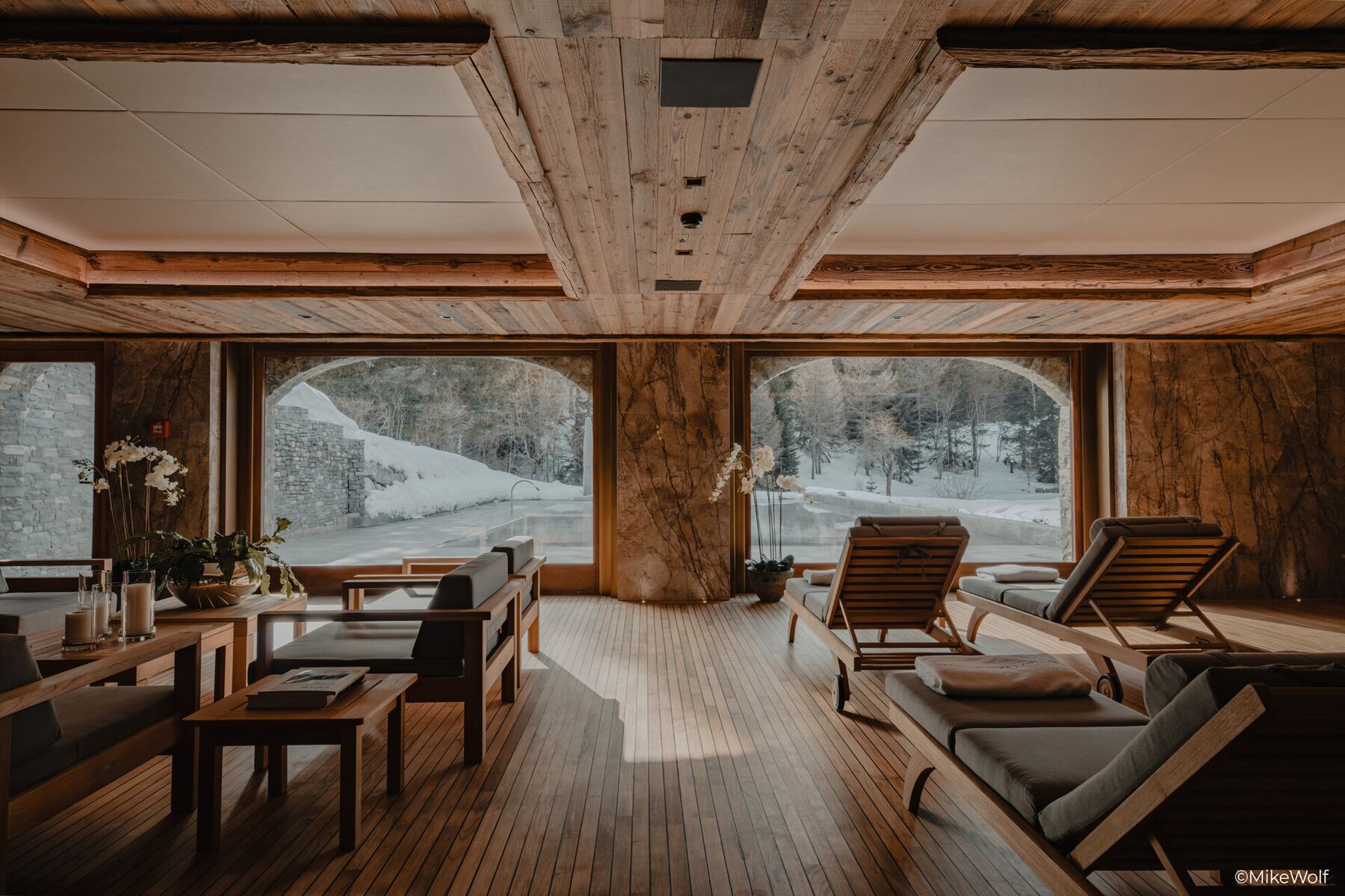 Spa de mille mètres carrés, chalet de luxe Crans-Montana