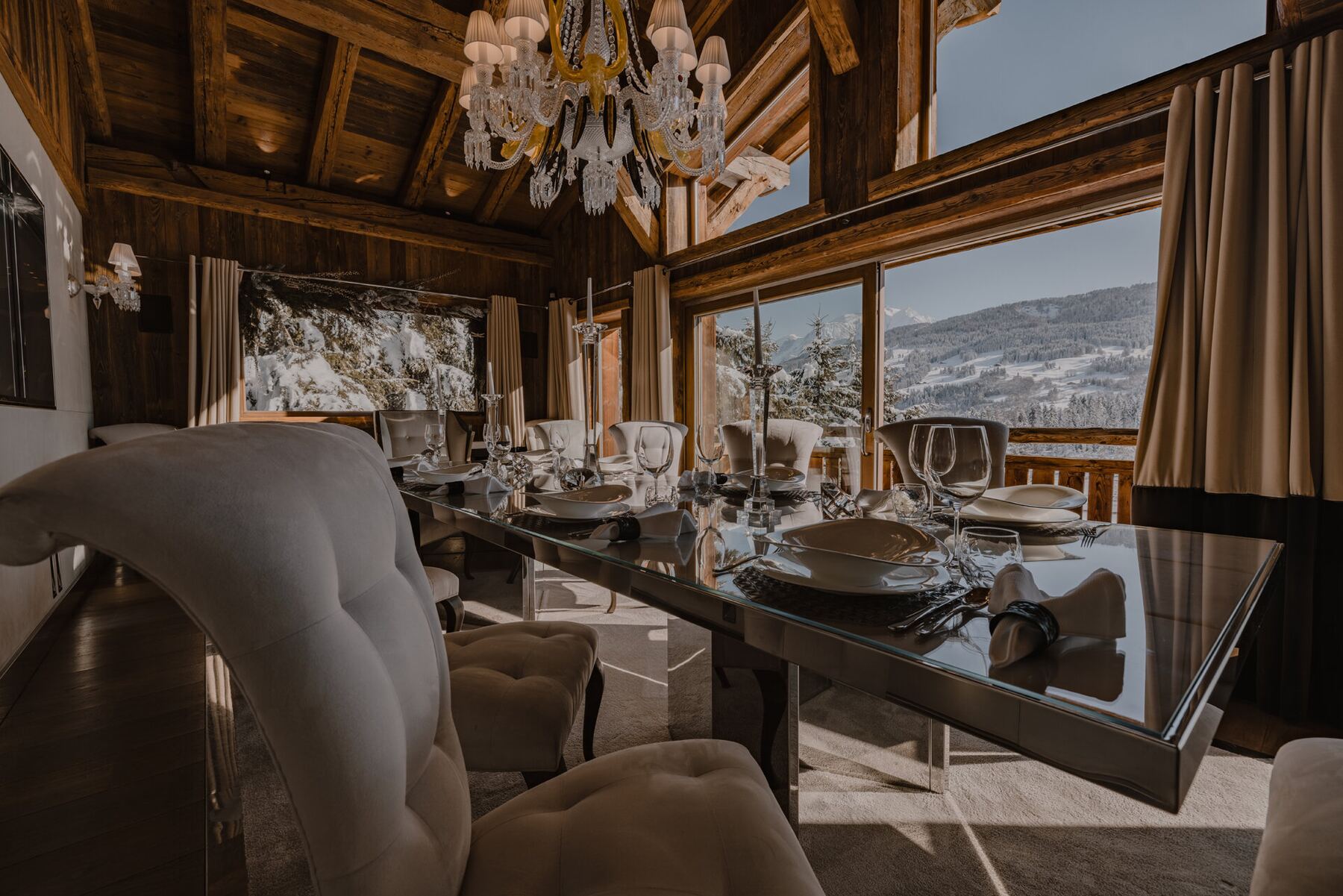 Salle à manger, chalet de luxe Megève