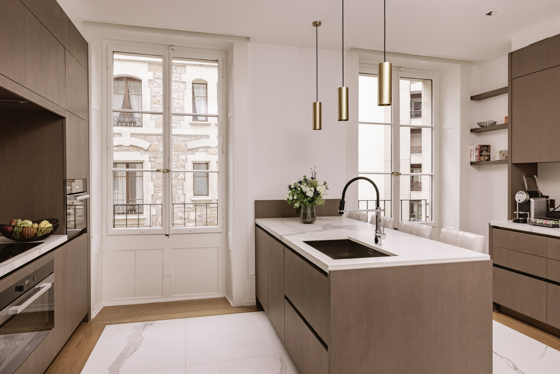 Cuisine ultramoderne, appartement de luxe Genève