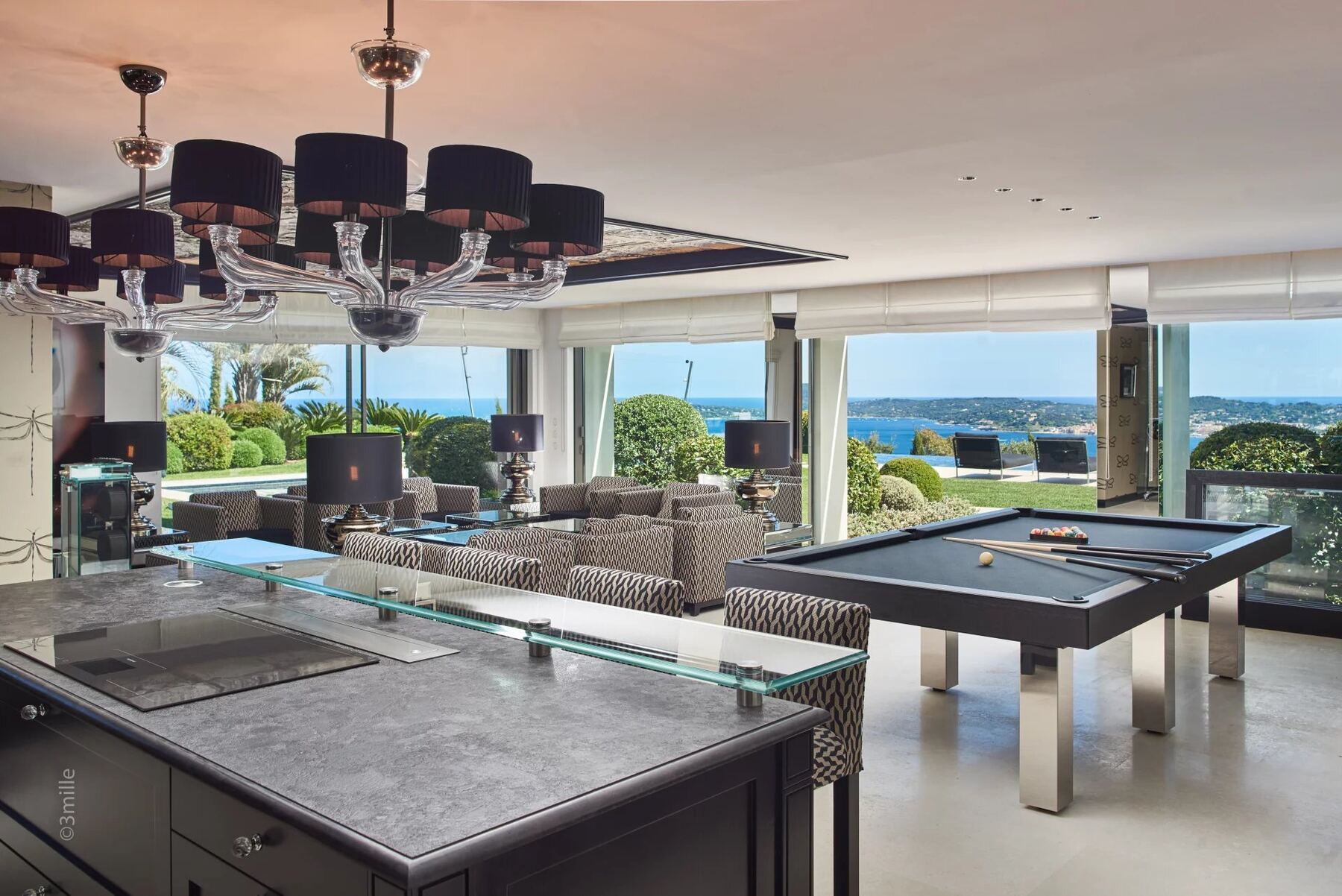 Salon avec vue sur le golfe, villa de luxe Saint-Tropez